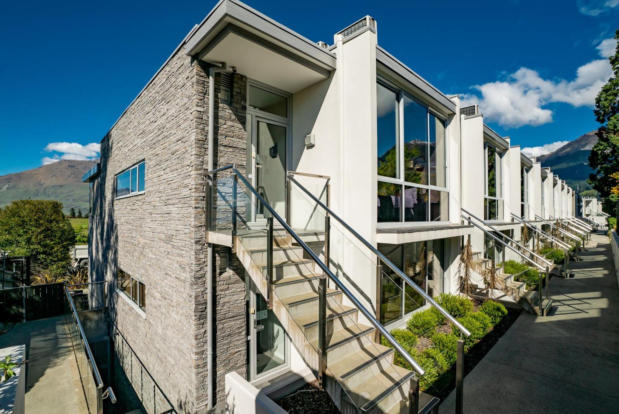 Modern Executive Living In Pounamu Queenstown Exteriér fotografie